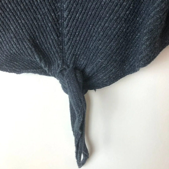 Lucky Brand | Gray Tie Front Ribbed Sweater - Picture 3 of 5